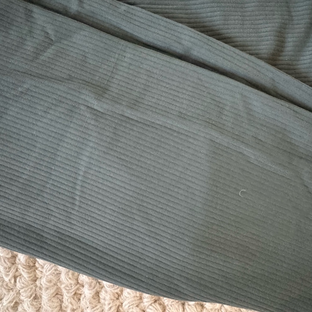 Lululemon Ribbed Align 28” - Picture 4 of 4